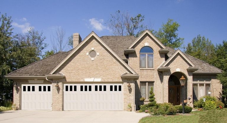 Firstudt Garage Doors | SteeLite Collection | Residential Garage Door ...